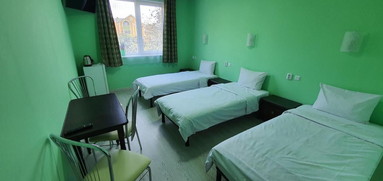 Luxor Inn & Suites Çernivtsi Dış mekan fotoğraf