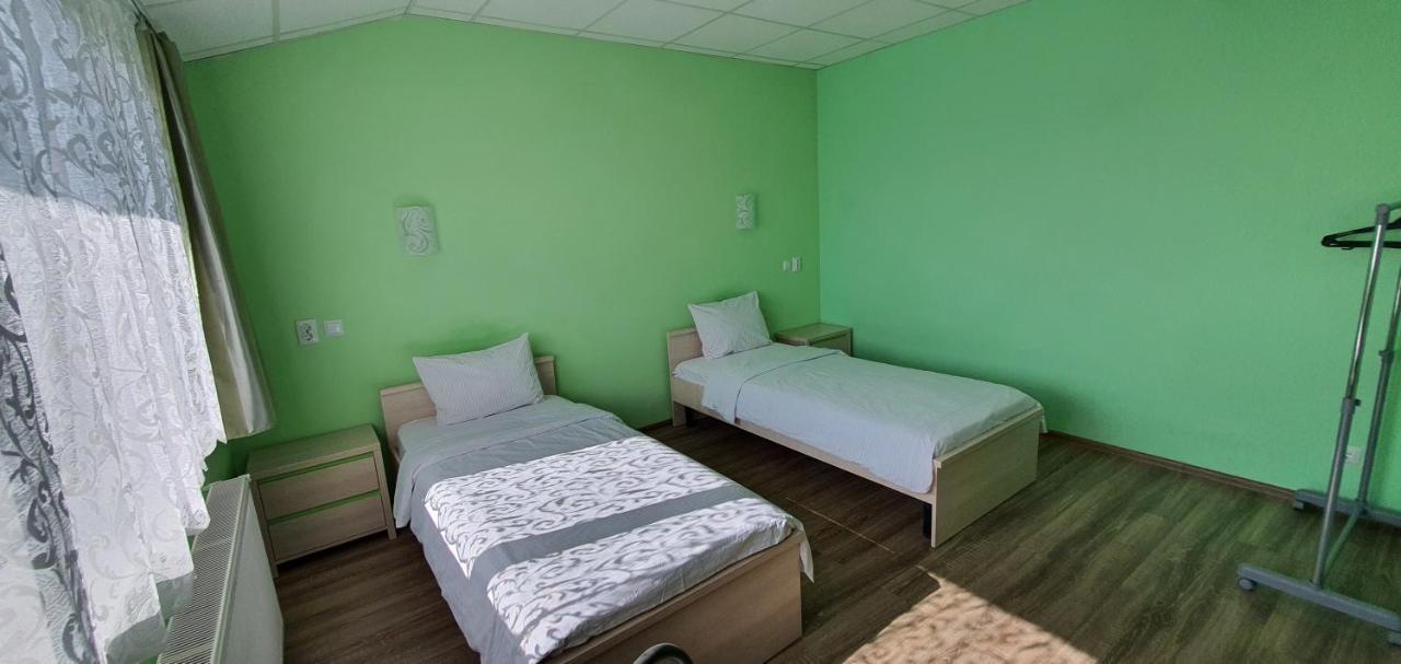 Luxor Inn & Suites Çernivtsi Dış mekan fotoğraf