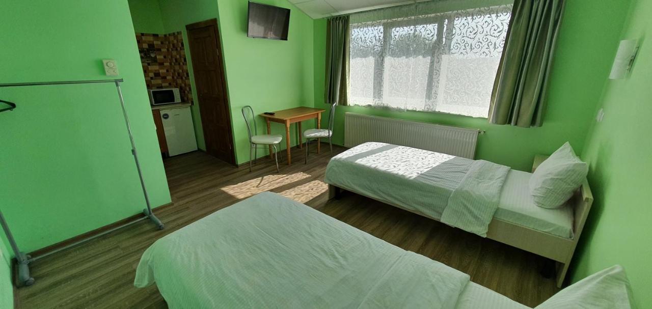 Luxor Inn & Suites Çernivtsi Dış mekan fotoğraf