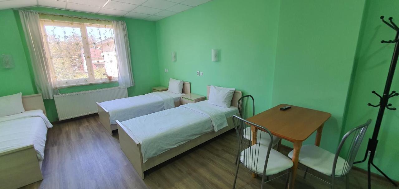 Luxor Inn & Suites Çernivtsi Dış mekan fotoğraf