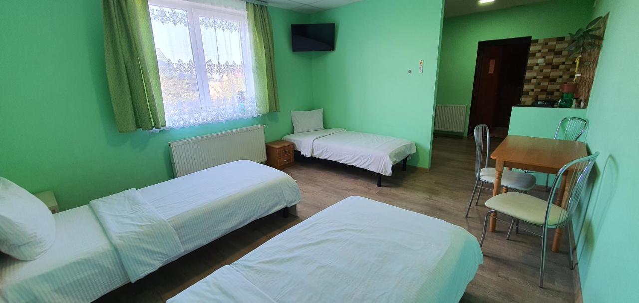 Luxor Inn & Suites Çernivtsi Dış mekan fotoğraf