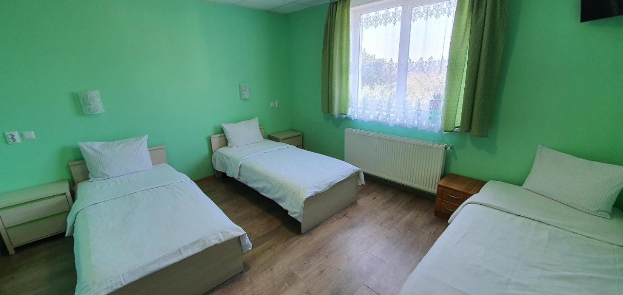 Luxor Inn & Suites Çernivtsi Dış mekan fotoğraf