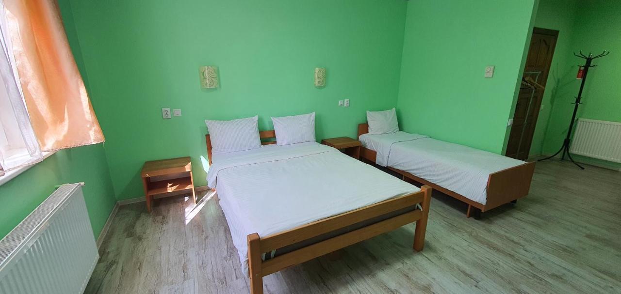 Luxor Inn & Suites Çernivtsi Dış mekan fotoğraf