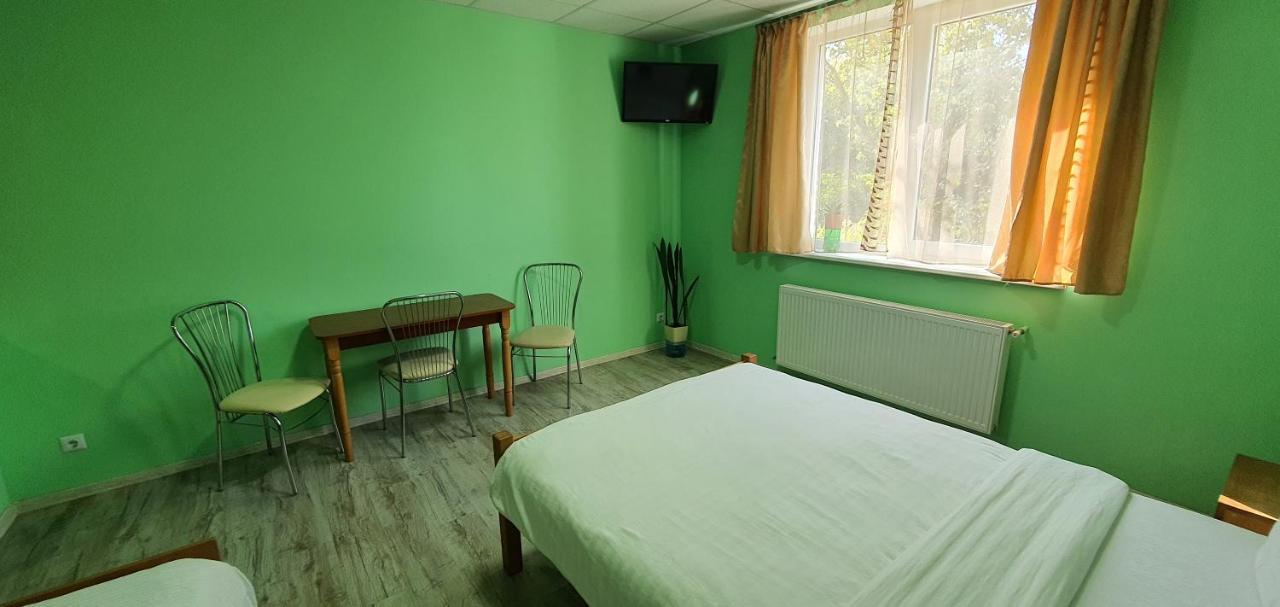 Luxor Inn & Suites Çernivtsi Dış mekan fotoğraf